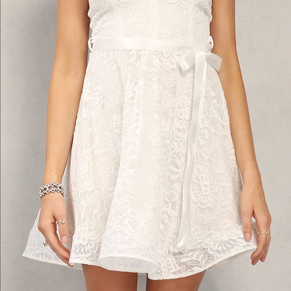 NWT White Lace Dress - Picture 2 of 4